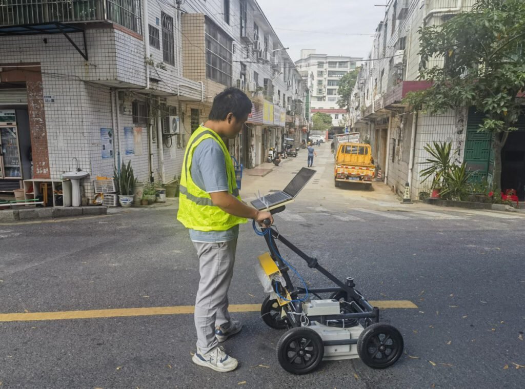 Geological radar field survey using ground penetrating radar equipment