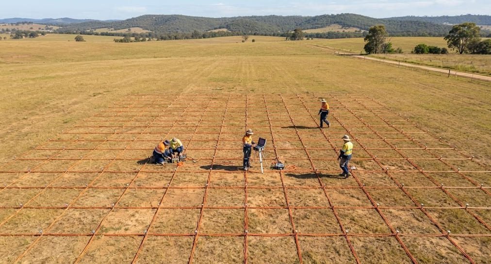 3D electrical resistivity tomography grid electrode layout